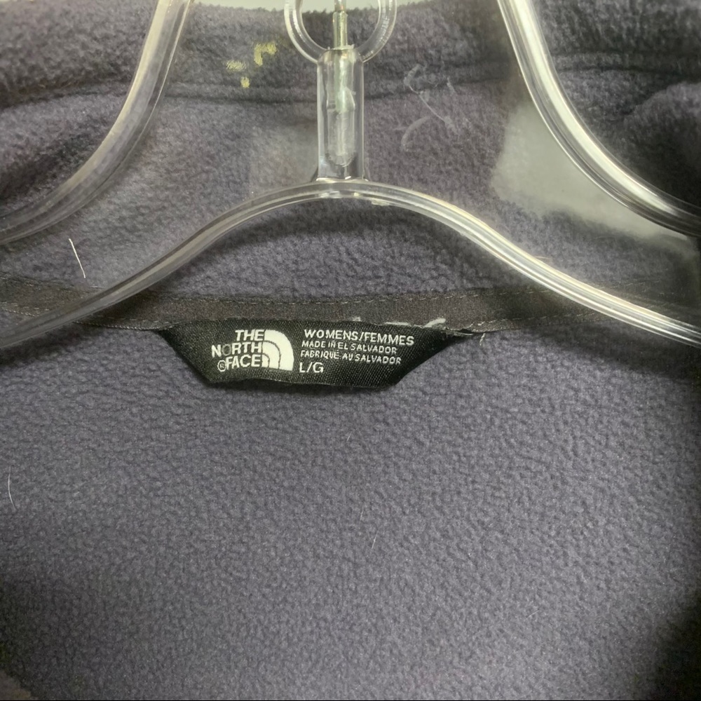 Women’s North Face Fleece - Picture 4 of 4